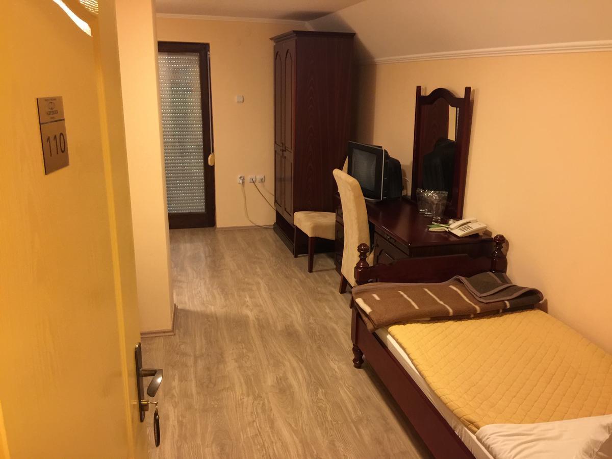Bed & Breakfast Karavan Raška Zimmer foto